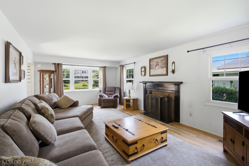 13 Abbott Rd Property Photo 8
