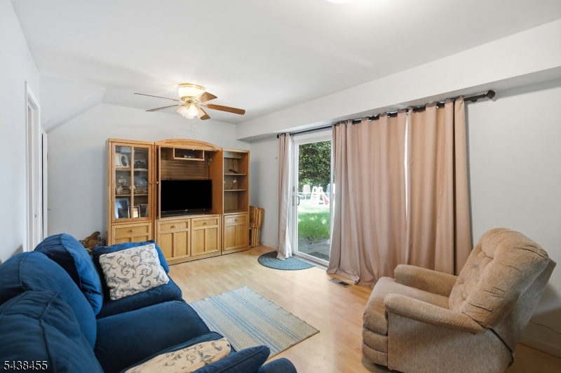 13 Abbott Rd Property Photo 18