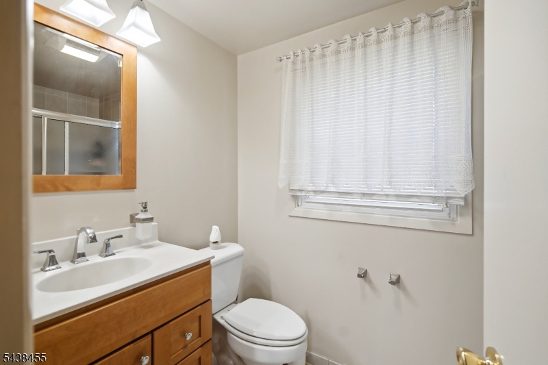 13 Abbott Rd Property Photo 27