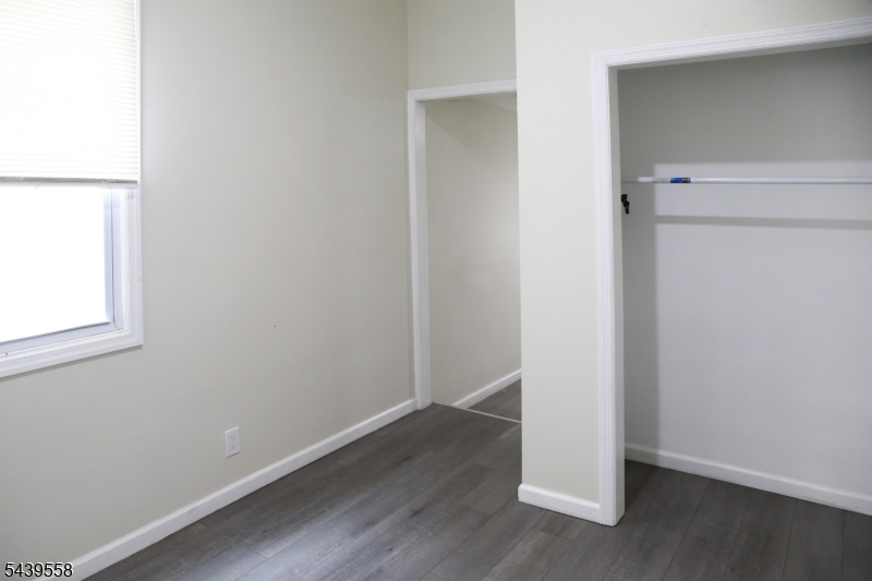 271 Washington St Property Photo 11