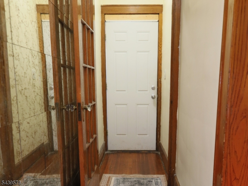 313 Ashton Ave Property Photo 8