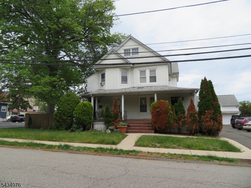 12 Bergen St Property Photo 1