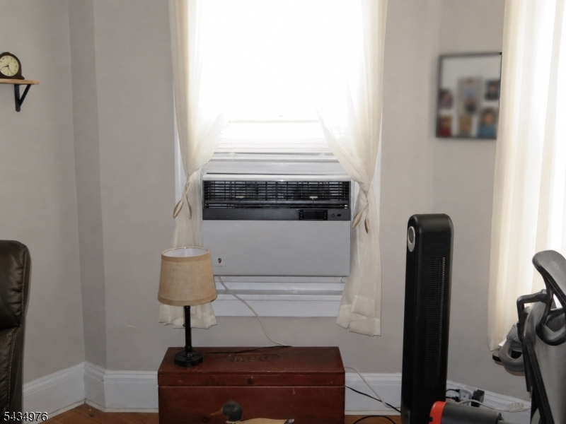 12 Bergen St Property Photo 12
