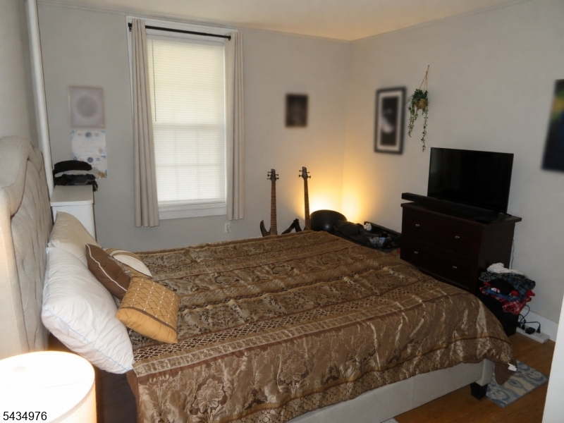 12 Bergen St Property Photo 15