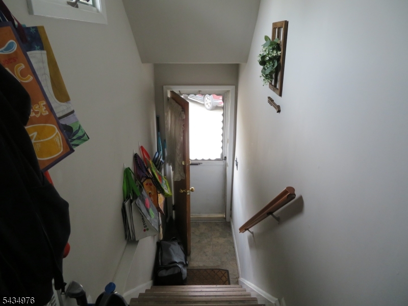 12 Bergen St Property Photo 18