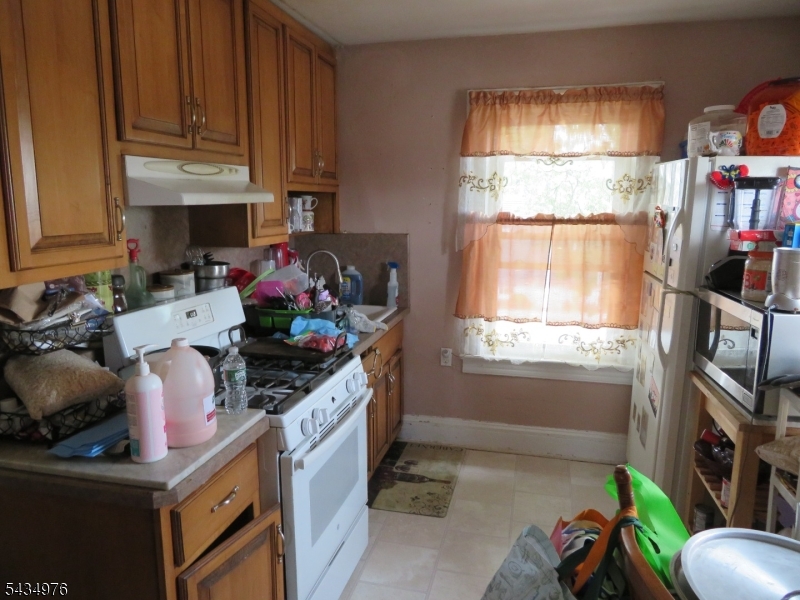 12 Bergen St Property Photo 24