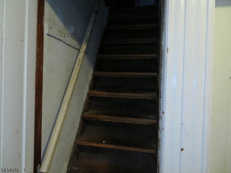 12 Bergen St Property Photo 26