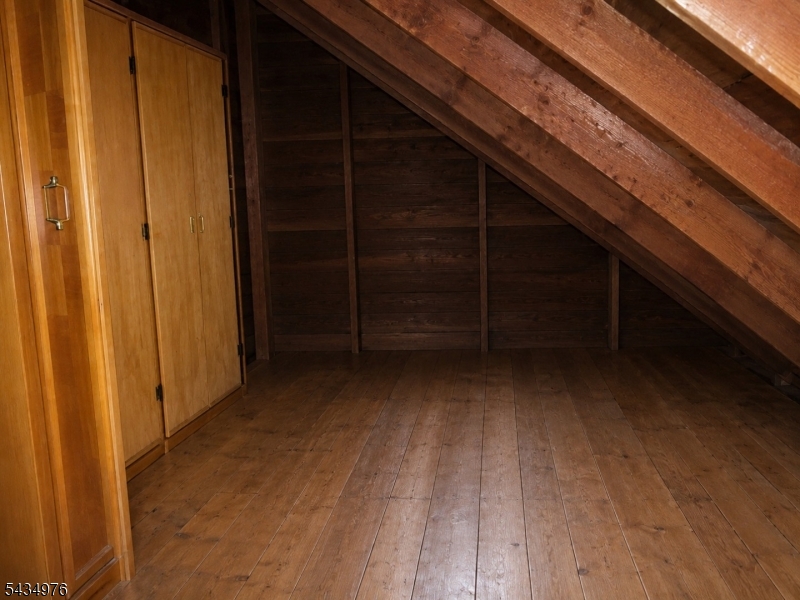 12 Bergen St Property Photo 27