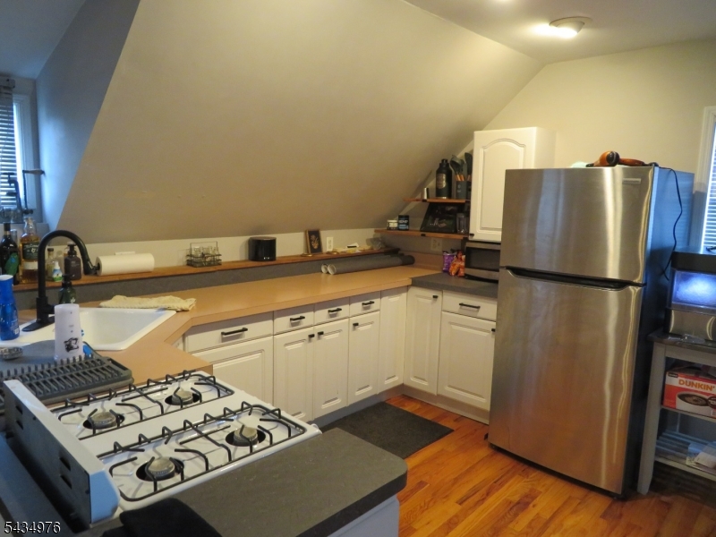 12 Bergen St Property Photo 41