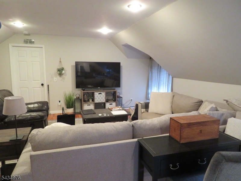 12 Bergen St Property Photo 42