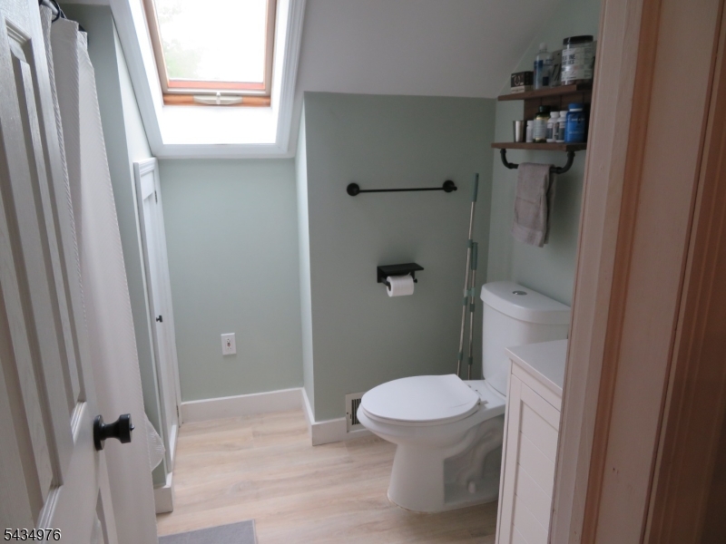 12 Bergen St Property Photo 43