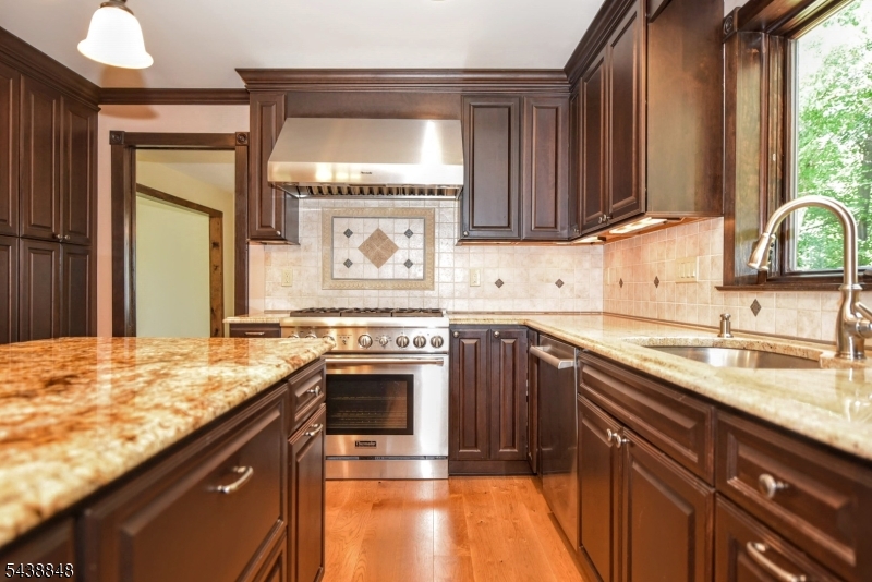 16 Weedon Dr Property Photo 11