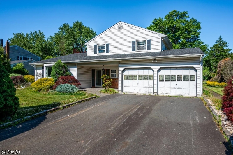 9 Annette Dr