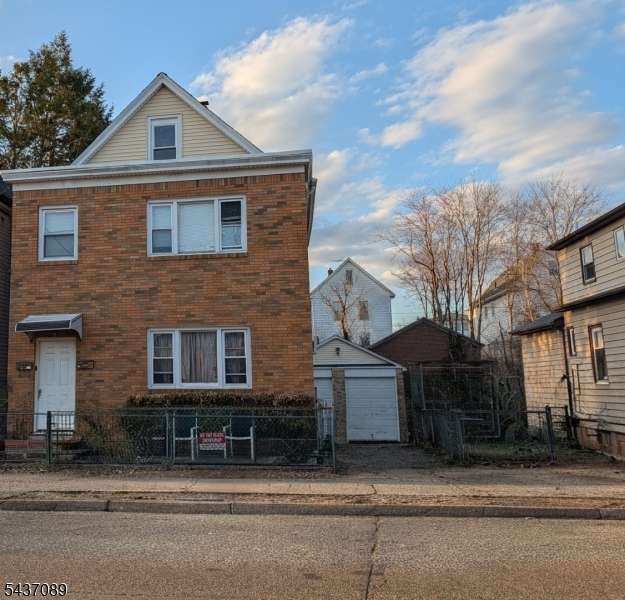 91 Semel Ave Property Photo 1