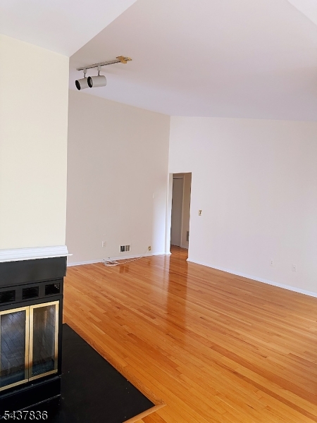 15 Crossfield Court Property Photo 4