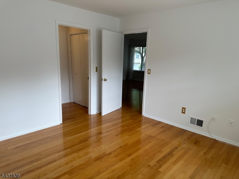 15 Crossfield Court Property Photo 10