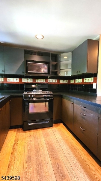 35 E Shore Trl Property Photo 9