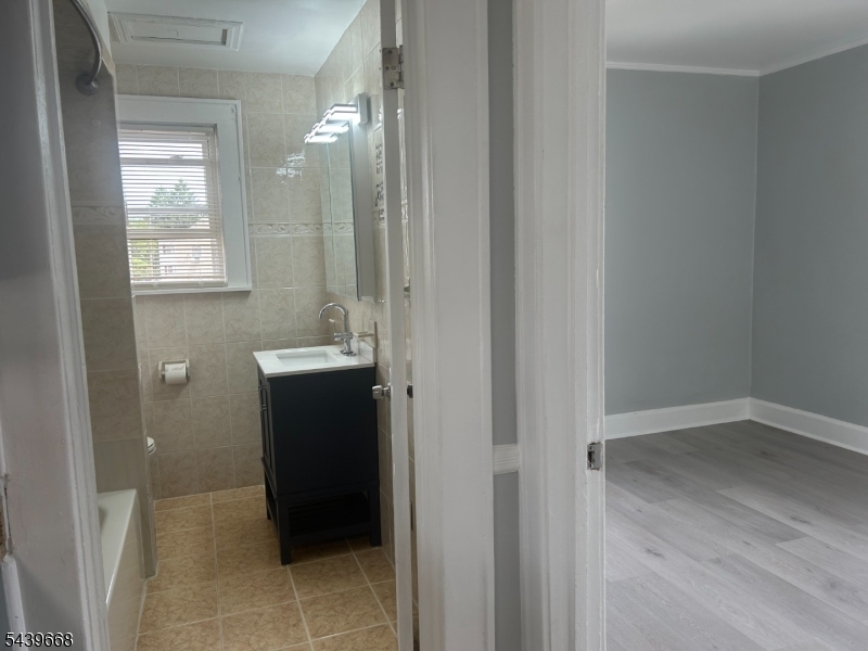73 Lakewood Ter Property Photo 16