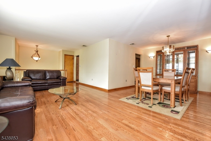 23 Harrison Ave Property Photo 7