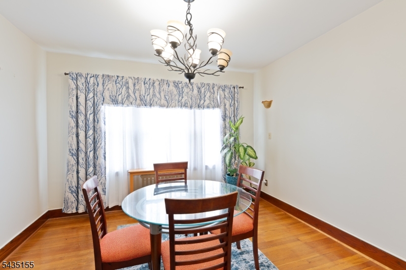 1515 Rose Ter Property Photo 7