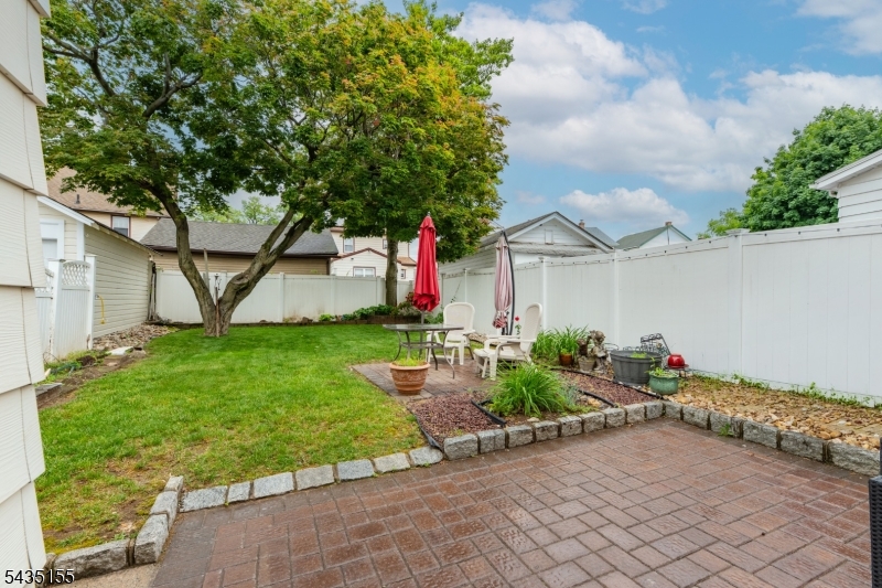 1515 Rose Ter Property Photo 28