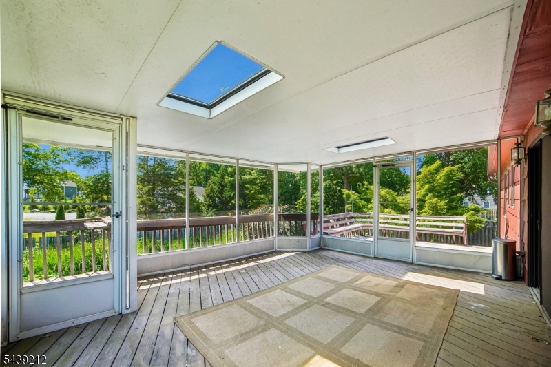 30 Tanglewood Dr Property Photo 6