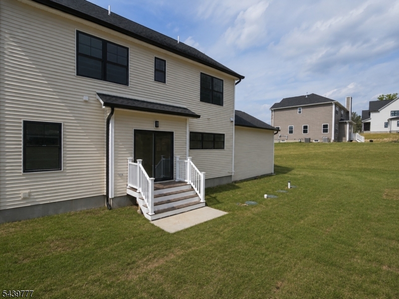 9 Emerald Dr Property Photo 47