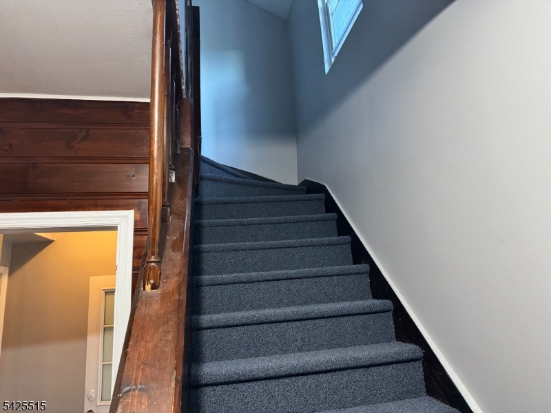 296 Woodside Ave Property Photo 14