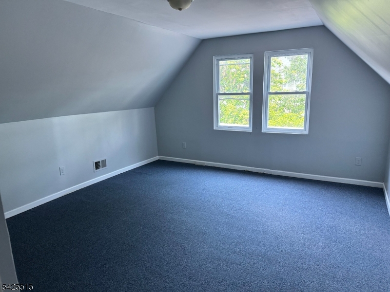 296 Woodside Ave Property Photo 15