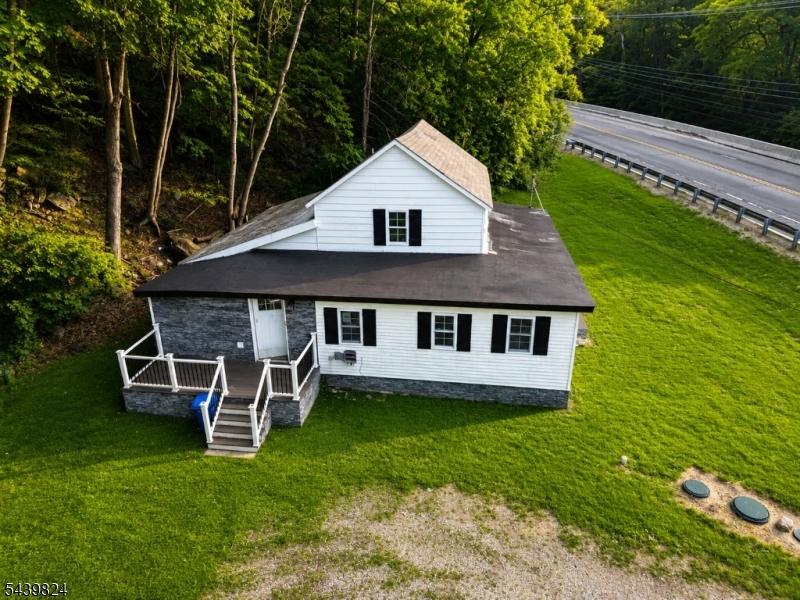 370 Us Highway 206 Property Photo 3