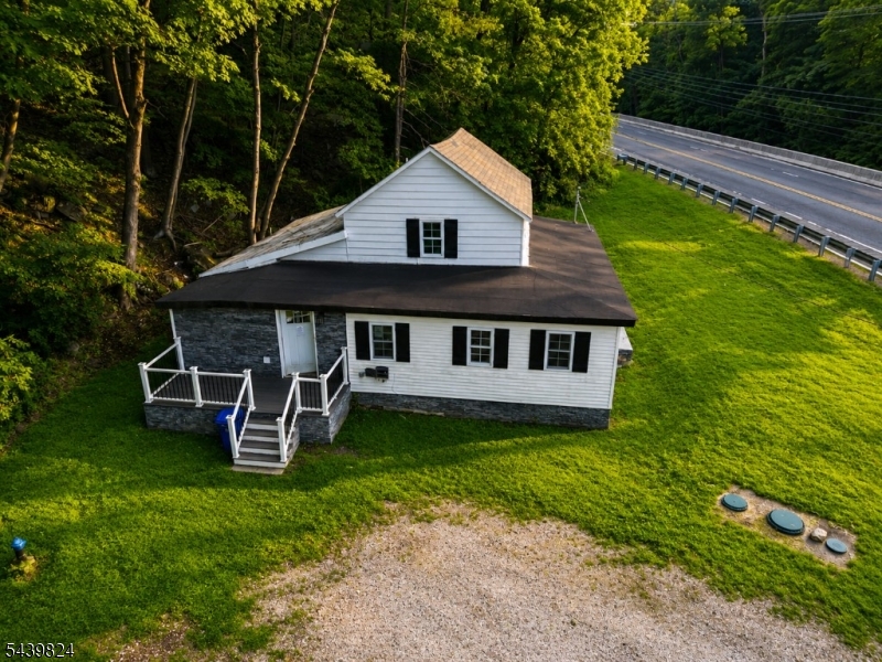 370 Us Highway 206 Property Photo 5