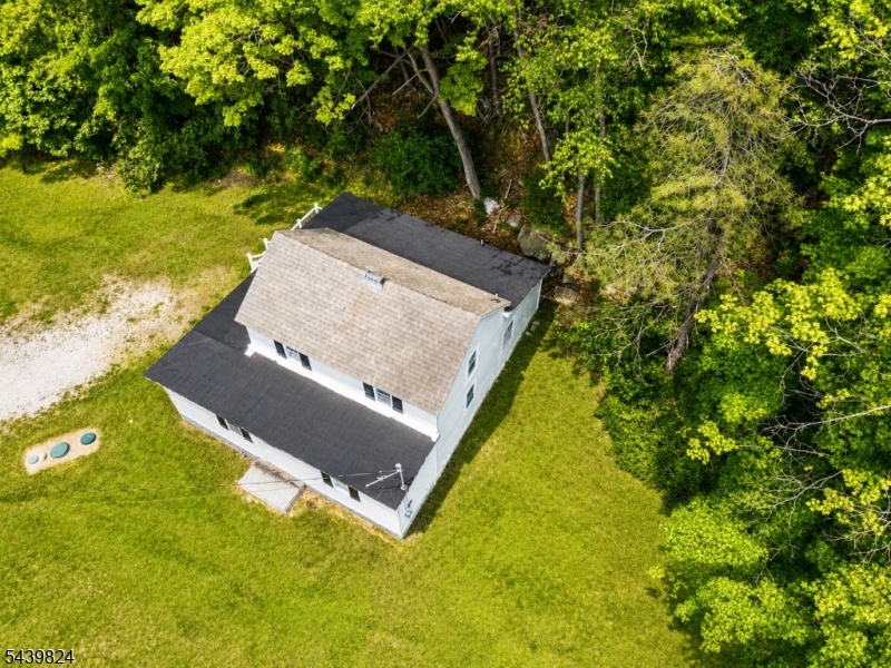 370 Us Highway 206 Property Photo 17