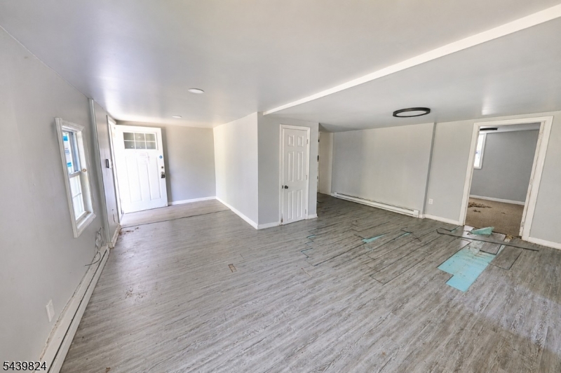 370 Us Highway 206 Property Photo 23