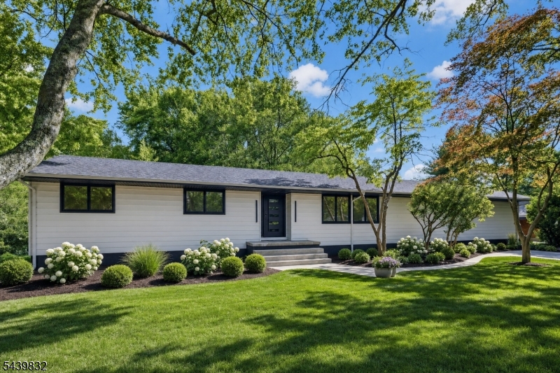 26 Bentley Rd Property Photo 1