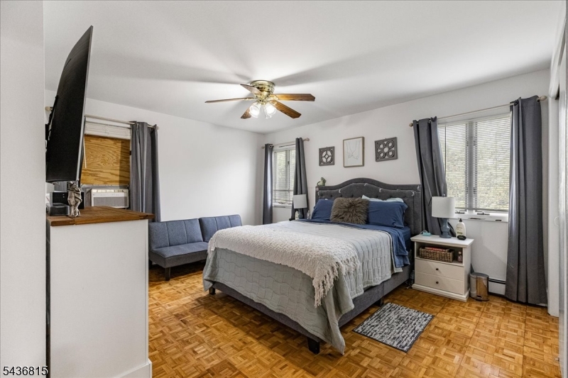 70 Robert St Property Photo 10