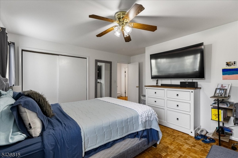 70 Robert St Property Photo 11
