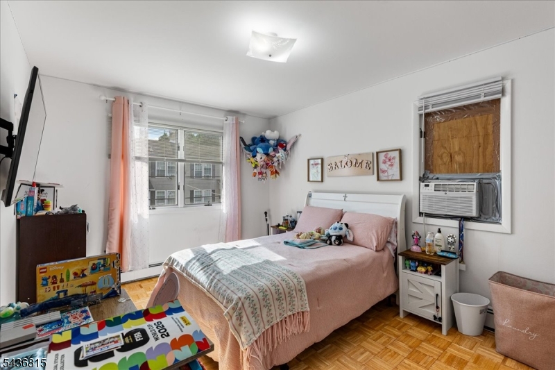 70 Robert St Property Photo 13