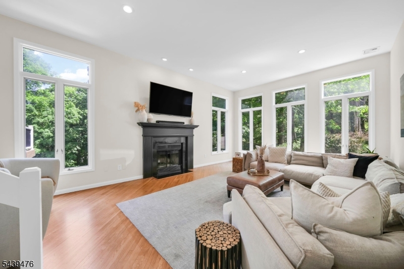 11 Hemlock Ln Property Photo 11