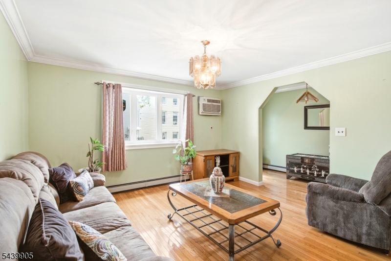 141 Walnut St Property Photo 4