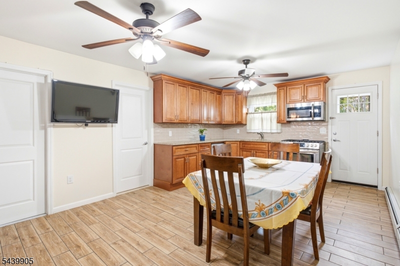 141 Walnut St Property Photo 11