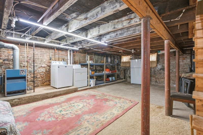 141 Walnut St Property Photo 21