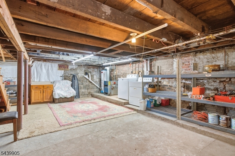 141 Walnut St Property Photo 23