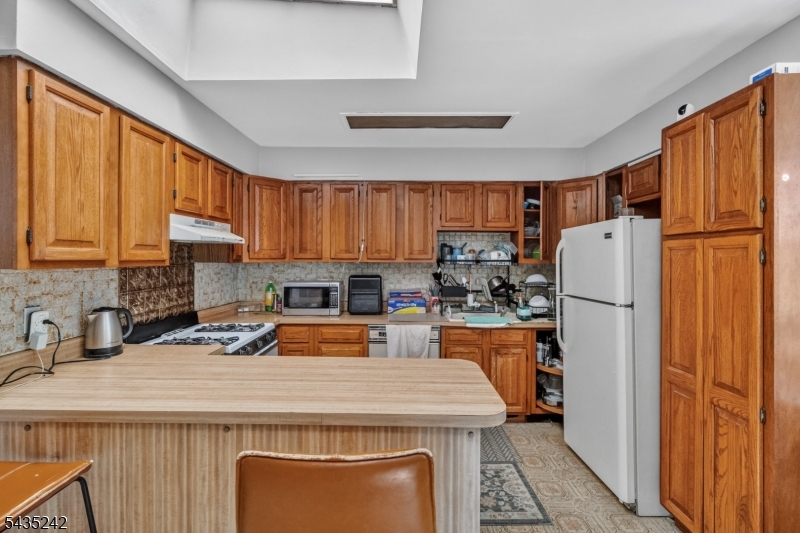 1903 Willow Ave Property Photo 16