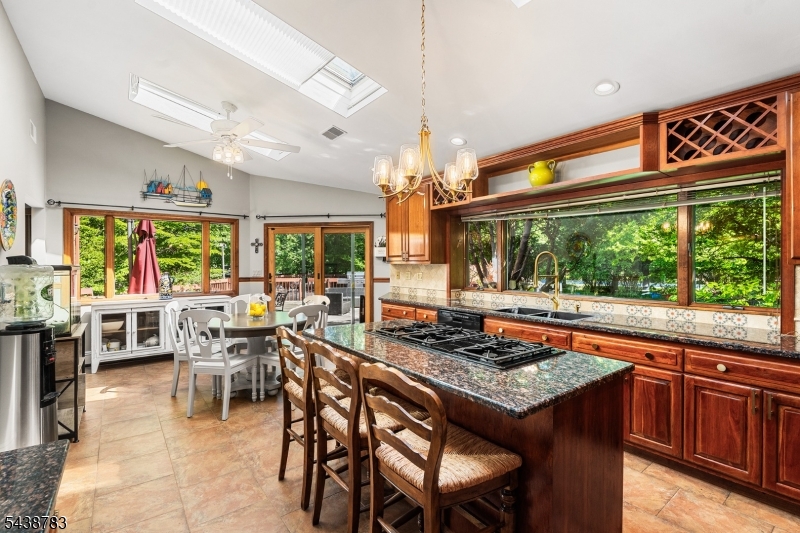 60 Park Rd Property Photo 18