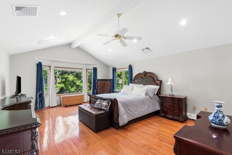 60 Park Rd Property Photo 26