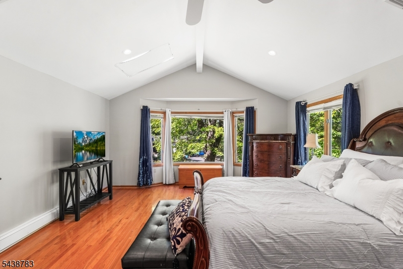 60 Park Rd Property Photo 27