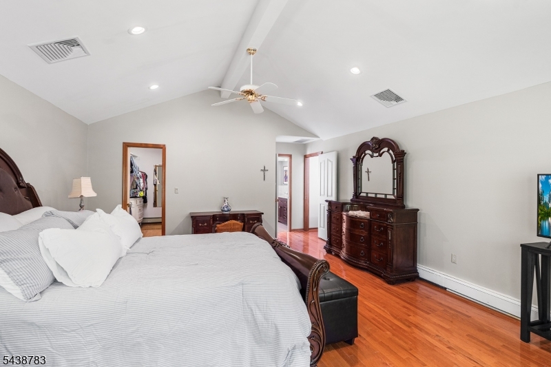 60 Park Rd Property Photo 28