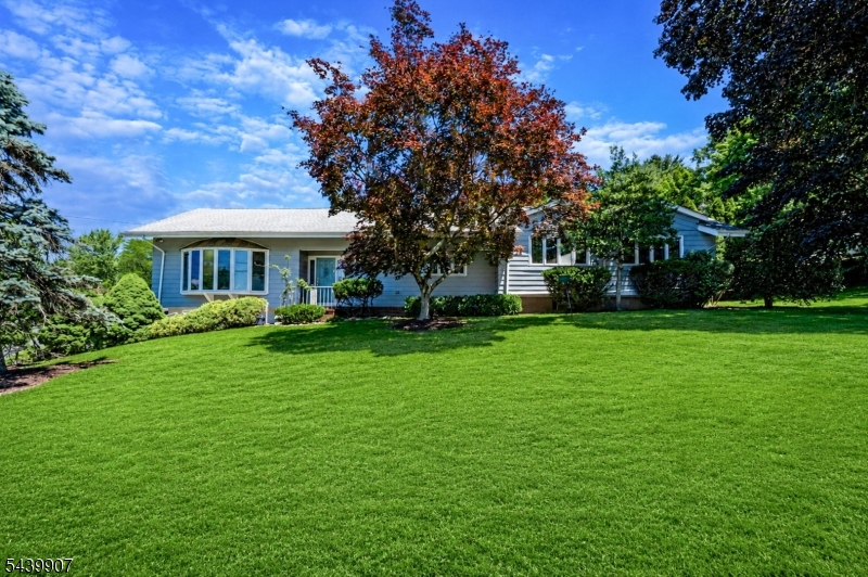128 Beverly Rd Property Photo 1
