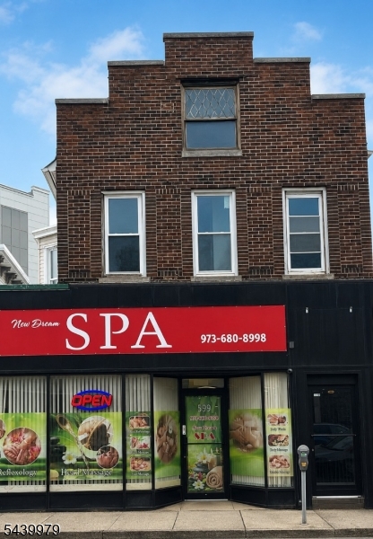 599 Bloomfield Ave Property Photo 1
