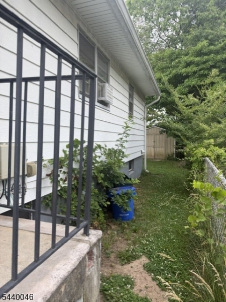 1015 Oak St Property Photo 6